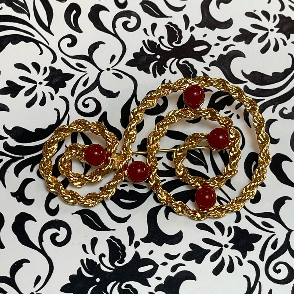 Vintage gold brooch